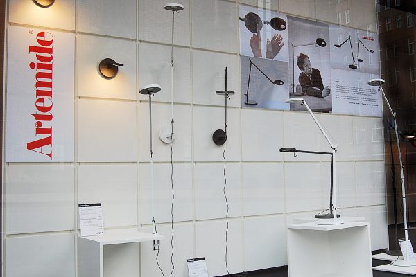 Im Prediger Showroom Hamburg präsentieren wir seit kurzem die Demetra Leuchten von Artemide. Fotos: Prediger