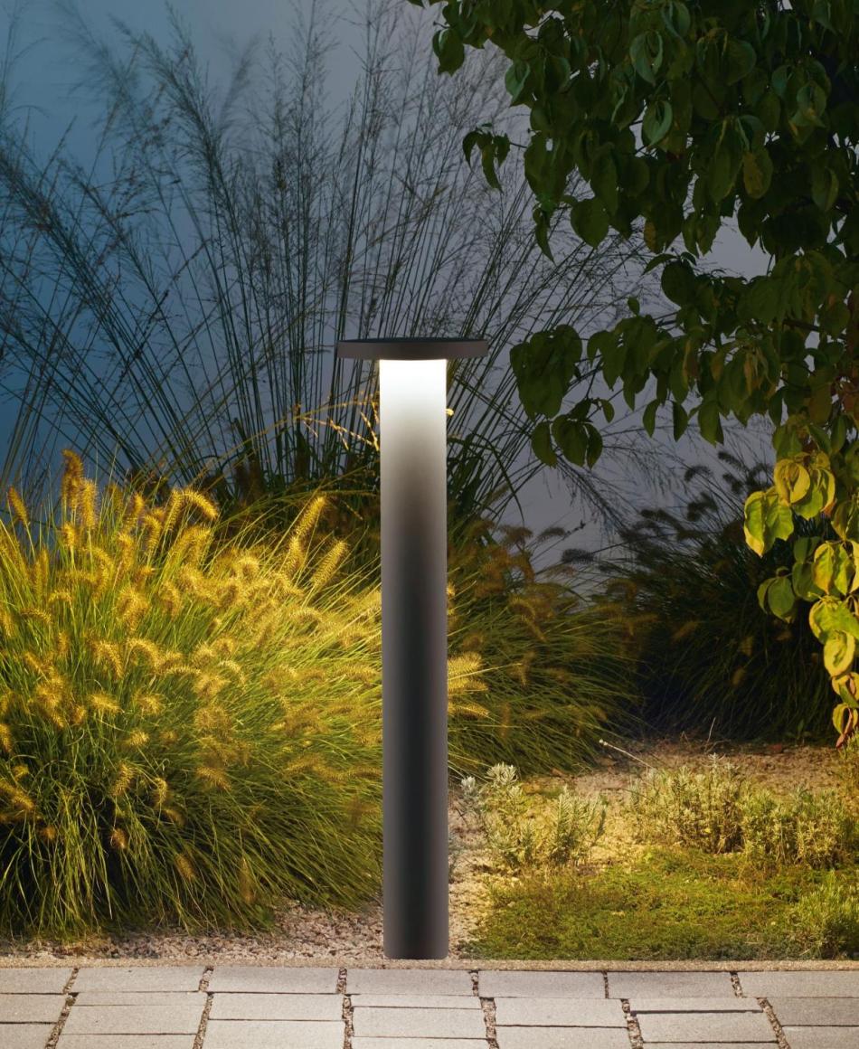 Bega Garten- und Wegeleuchte mit LED abgeblendet - Warmweiß