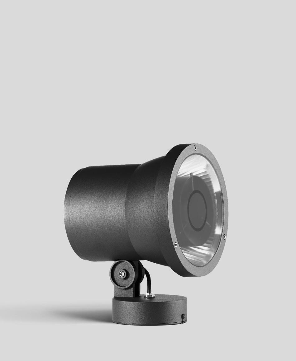 Bega Engbündelnder Kompaktscheinwerfer mit Montagedose - LED Warmweiß