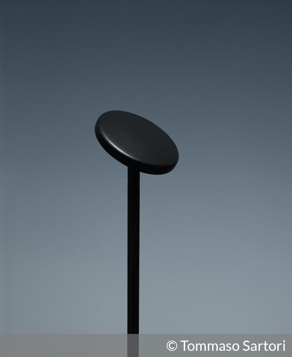 Flos Landlord Soft LED Sockelleuchte 2700K ON/OFF | © Tommaso Sartori