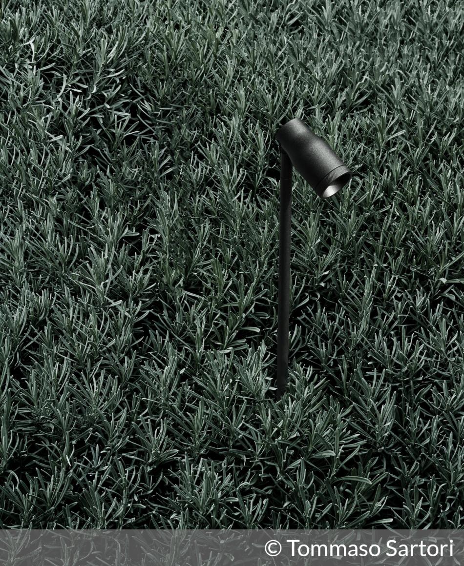 Flos Landlord Spot 7° LED 2700K ON/OFF | © Tommaso Sartori