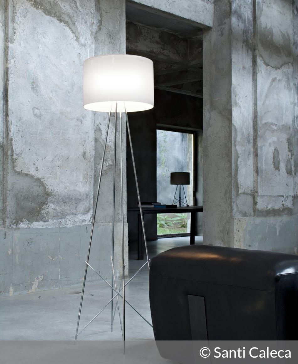 Flos Ray F2 mit Dimmer | © Santi Caleca