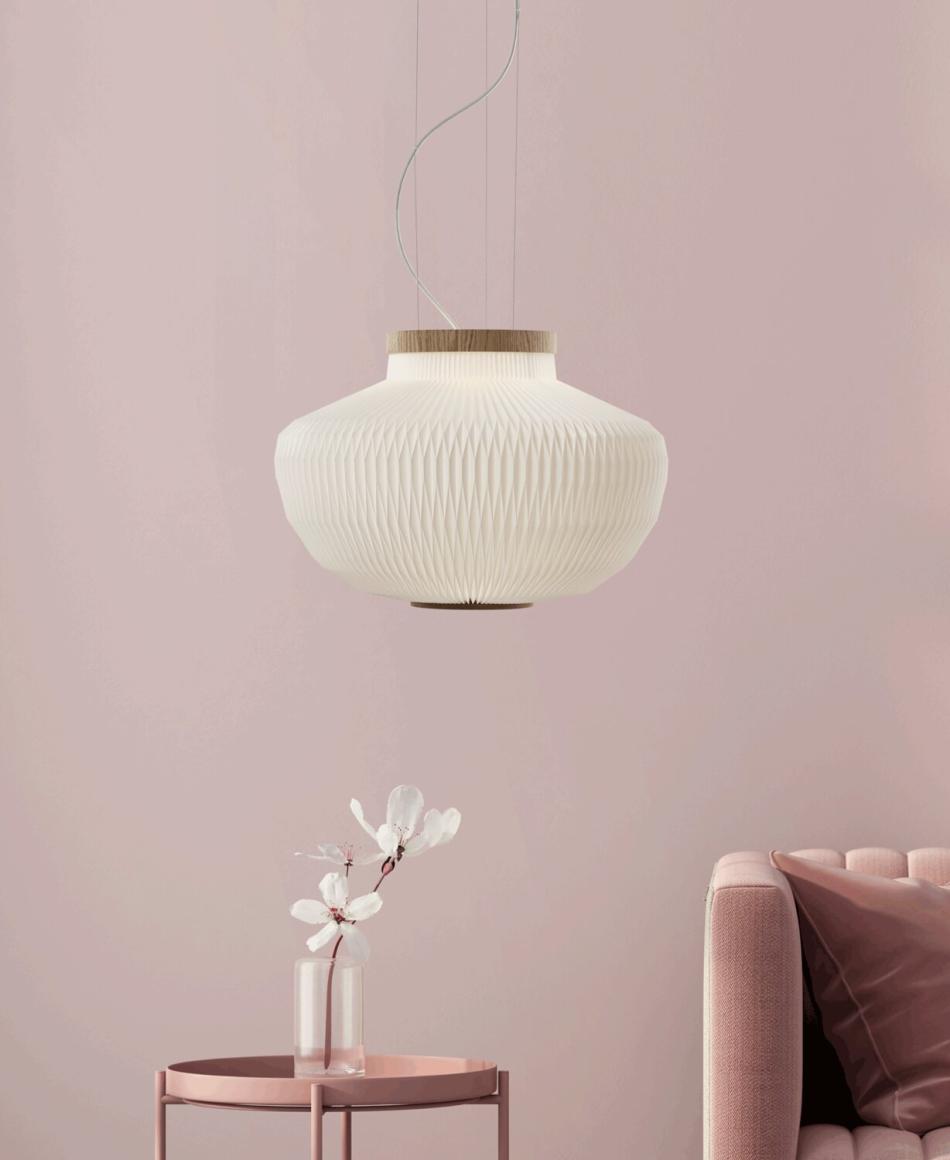 LeKlint141_Urchina_pendant_large_lightoak_lifestyle2.png