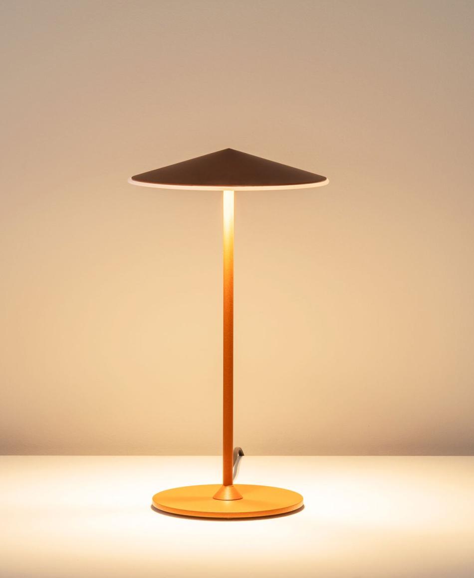 Milan Pla LED Tischleuchten