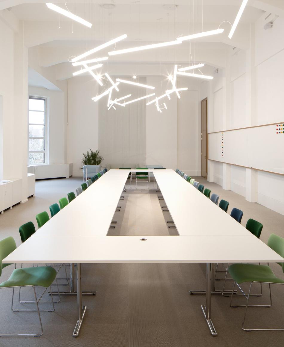 Vibia Halo Lineal 2340 Pendelleuchten