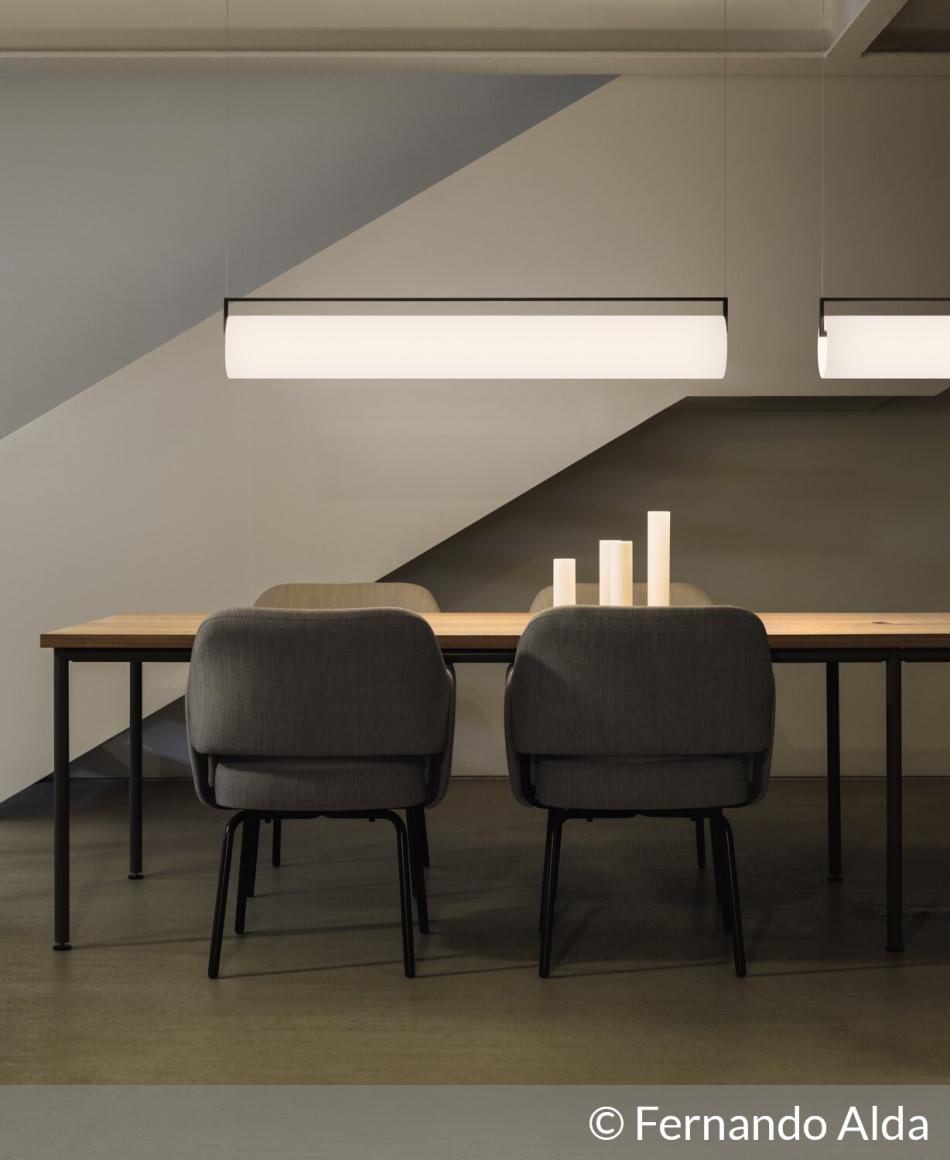 Vibia Kontorno 6476 Pendelleuchten | © Fernando Alda