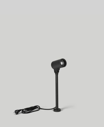 prediger.base p.135 Mobile Ausrichtbare LED Zoom-Bodenstrahler mit Erdspieß
