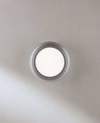 Oluce Außendecken-/Wandleuchte 1960 Weiß Aluminium