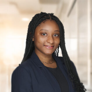 Shakira Osei, Lichtberaterin bei Prediger Lichtberater.